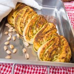 Pistaasipestoleipä